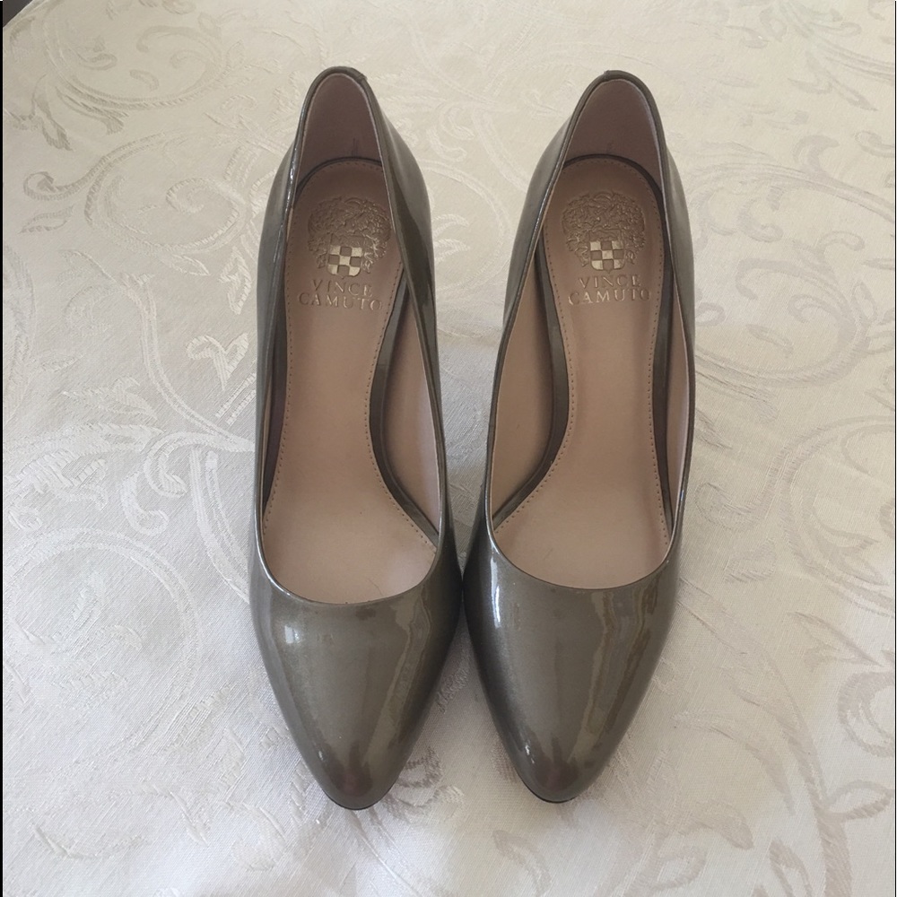🎁 Vince Camuto Langer  Patent Heels